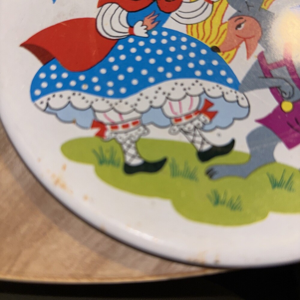 Vintage red riding Hood Big Bad Wild Tea Plate And Cups Metal Toy Replacement - Picture 4 of 10